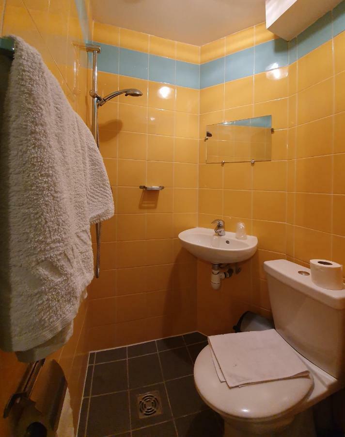 Hotel Anya Париж Екстериор снимка